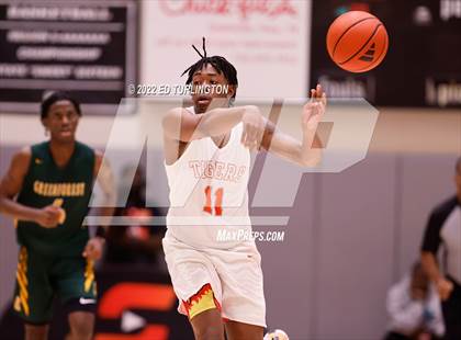 Thumbnail 3 in Wasatch Academy vs. Greenforest (Holiday Hoopsgiving) photogallery.