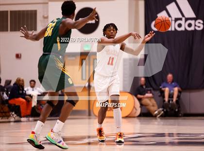 Thumbnail 1 in Wasatch Academy vs. Greenforest (Holiday Hoopsgiving) photogallery.