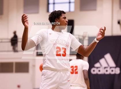 Thumbnail 3 in Wasatch Academy vs. Greenforest (Holiday Hoopsgiving) photogallery.
