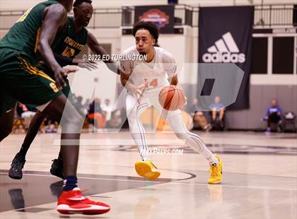 Thumbnail 3 in Wasatch Academy vs. Greenforest (Holiday Hoopsgiving) photogallery.