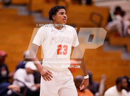 Thumbnail 3 in Wasatch Academy vs. Greenforest (Holiday Hoopsgiving) photogallery.