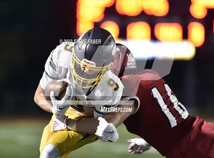 Thumbnail 1 in Richland @ Kennedy Catholic [WIAA 4A State Playoff Round 1] photogallery.