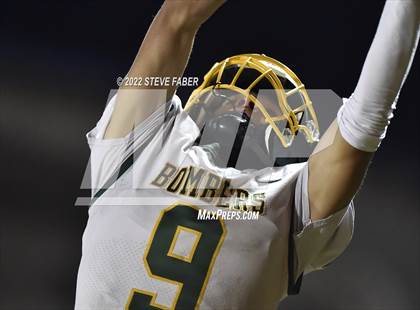 Thumbnail 2 in Richland @ Kennedy Catholic [WIAA 4A State Playoff Round 1] photogallery.