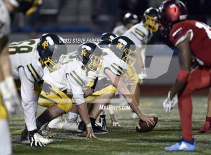 Thumbnail 2 in Richland @ Kennedy Catholic [WIAA 4A State Playoff Round 1] photogallery.