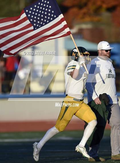 Thumbnail 3 in Richland @ Kennedy Catholic [WIAA 4A State Playoff Round 1] photogallery.