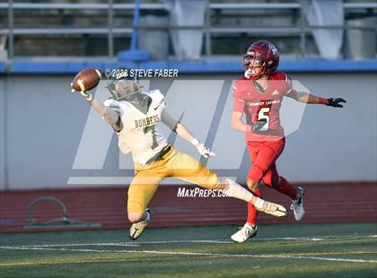 Thumbnail 2 in Richland @ Kennedy Catholic [WIAA 4A State Playoff Round 1] photogallery.