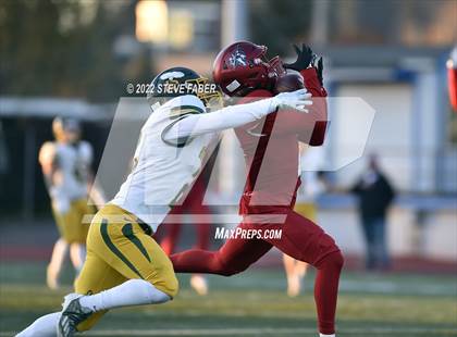 Thumbnail 2 in Richland @ Kennedy Catholic [WIAA 4A State Playoff Round 1] photogallery.