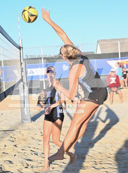 Thumbnail 1 in O'Connor vs. Mountain Ridge (AIA DI Pairs Round 1 Playoff) photogallery.