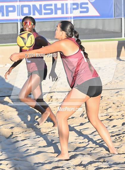 Thumbnail 2 in O'Connor vs. Mountain Ridge (AIA DI Pairs Round 1 Playoff) photogallery.