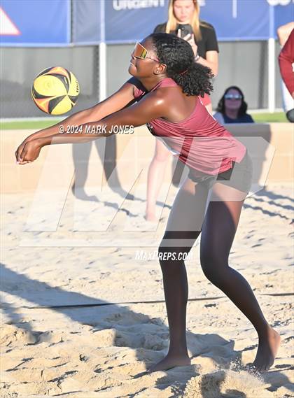 Thumbnail 2 in O'Connor vs. Mountain Ridge (AIA DI Pairs Round 1 Playoff) photogallery.