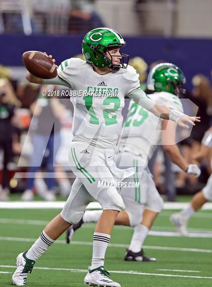Thumbnail 2 in Pleasant Grove vs. Cuero (UIL 4A Division 2 Championship) photogallery.