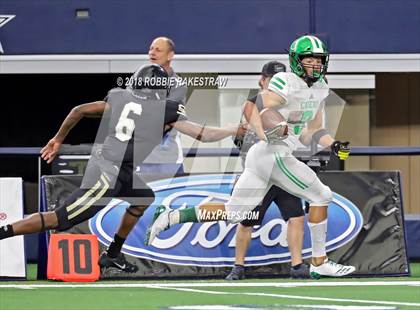 Thumbnail 2 in Pleasant Grove vs. Cuero (UIL 4A Division 2 Championship) photogallery.