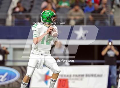 Thumbnail 1 in Pleasant Grove vs. Cuero (UIL 4A Division 2 Championship) photogallery.