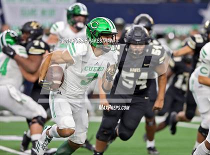 Thumbnail 2 in Pleasant Grove vs. Cuero (UIL 4A Division 2 Championship) photogallery.