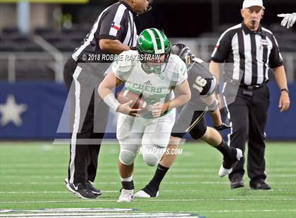 Thumbnail 1 in Pleasant Grove vs. Cuero (UIL 4A Division 2 Championship) photogallery.