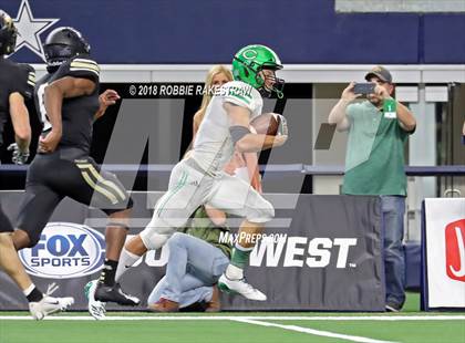 Thumbnail 3 in Pleasant Grove vs. Cuero (UIL 4A Division 2 Championship) photogallery.