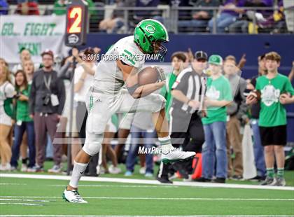 Thumbnail 1 in Pleasant Grove vs. Cuero (UIL 4A Division 2 Championship) photogallery.