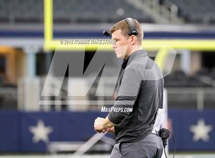 Thumbnail 1 in Pleasant Grove vs. Cuero (UIL 4A Division 2 Championship) photogallery.