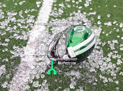 Thumbnail 1 in Pleasant Grove vs. Cuero (UIL 4A Division 2 Championship) photogallery.