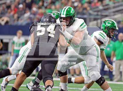 Thumbnail 2 in Pleasant Grove vs. Cuero (UIL 4A Division 2 Championship) photogallery.