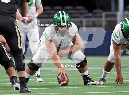Thumbnail 1 in Pleasant Grove vs. Cuero (UIL 4A Division 2 Championship) photogallery.