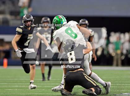 Thumbnail 1 in Pleasant Grove vs. Cuero (UIL 4A Division 2 Championship) photogallery.