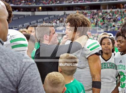 Thumbnail 3 in Pleasant Grove vs. Cuero (UIL 4A Division 2 Championship) photogallery.