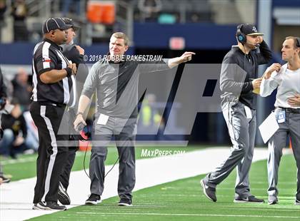 Thumbnail 1 in Pleasant Grove vs. Cuero (UIL 4A Division 2 Championship) photogallery.