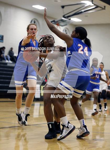 Thumbnail 2 in Chilton County @ Helena photogallery.