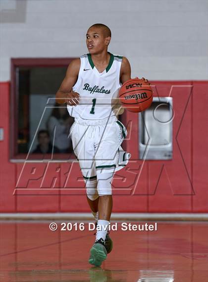 Thumbnail 2 in Vista del Lago vs. Manteca (CIF SJS D3 Playoff) photogallery.