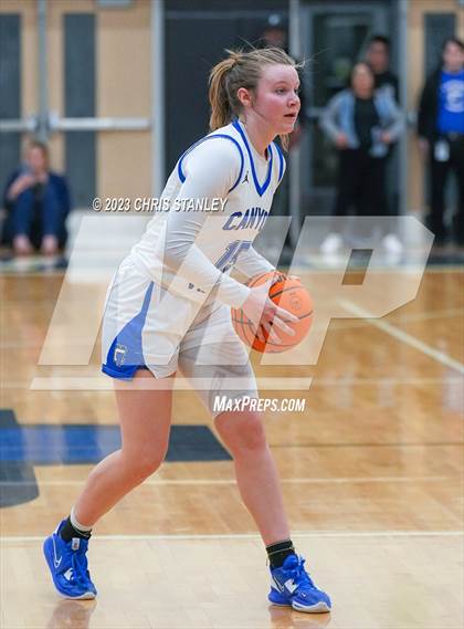 Thumbnail 2 in Catalina Foothills @ Canyon View (AIA-5A Semifinals) photogallery.