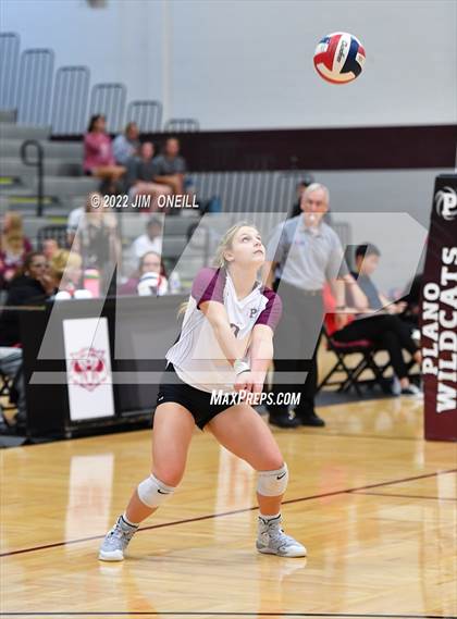 Thumbnail 2 in Coppell @ Plano photogallery.