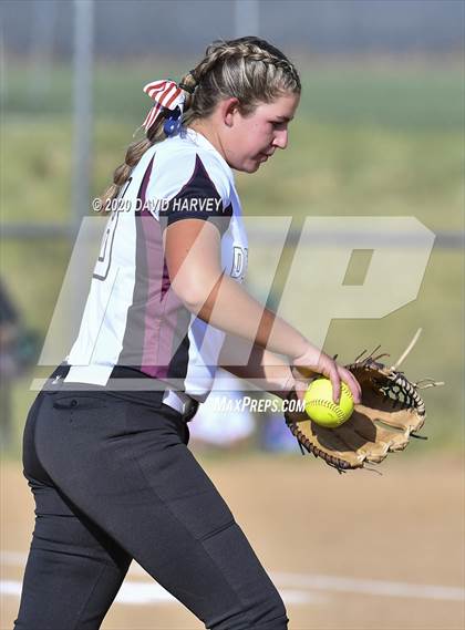 Thumbnail 2 in Golden @ D'Evelyn Softball photogallery.