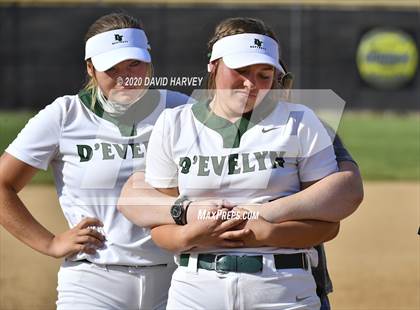 Thumbnail 2 in Golden @ D'Evelyn Softball photogallery.