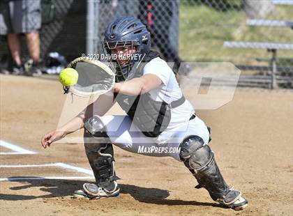 Thumbnail 1 in Golden @ D'Evelyn Softball photogallery.