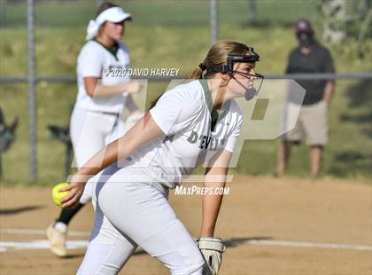 Thumbnail 2 in Golden @ D'Evelyn Softball photogallery.