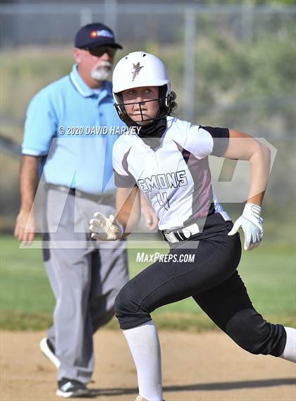 Thumbnail 3 in Golden @ D'Evelyn Softball photogallery.