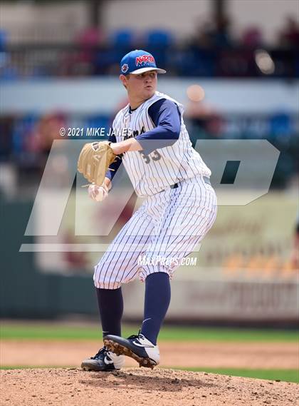 Thumbnail 3 in 42nd Annual FACA North All-Stars vs South All-Stars photogallery.