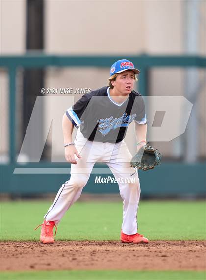 Thumbnail 3 in 42nd Annual FACA North All-Stars vs South All-Stars photogallery.
