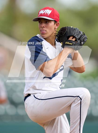 Thumbnail 2 in 42nd Annual FACA North All-Stars vs South All-Stars photogallery.