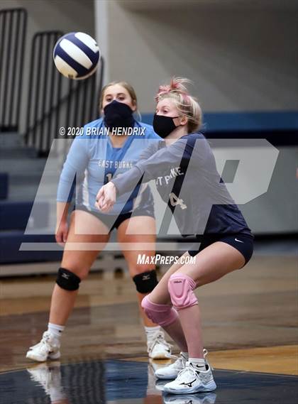 Thumbnail 1 in Foard @ East Burke photogallery.