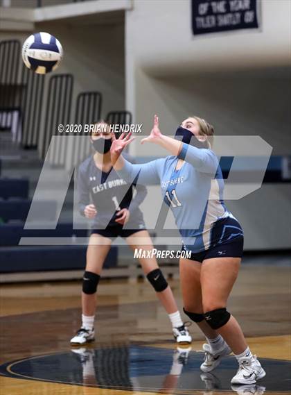 Thumbnail 3 in Foard @ East Burke photogallery.