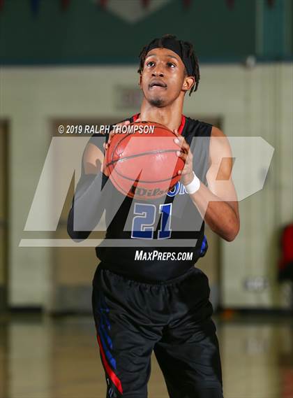 Thumbnail 1 in College Park vs. Folsom (Adidas Challenge) photogallery.