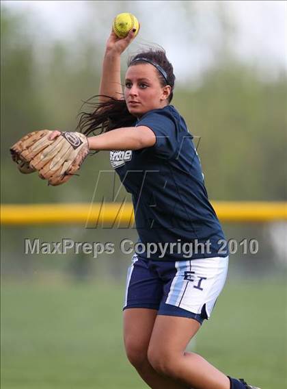 Thumbnail 3 in Eastridge @ Gates Chili photogallery.