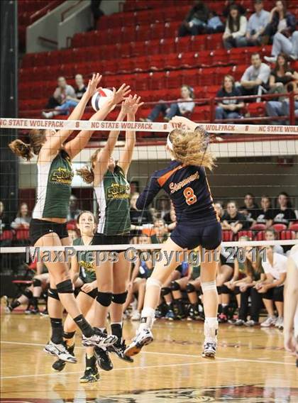 Thumbnail 3 in Northeastern vs Starmount (NCHSAA 2A Final) photogallery.