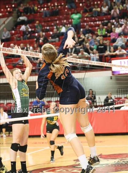 Thumbnail 2 in Northeastern vs Starmount (NCHSAA 2A Final) photogallery.