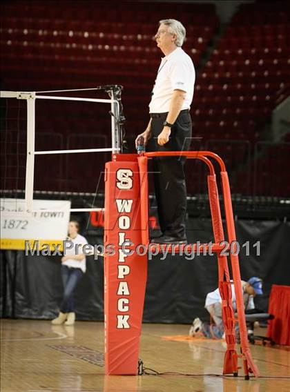 Thumbnail 2 in Northeastern vs Starmount (NCHSAA 2A Final) photogallery.