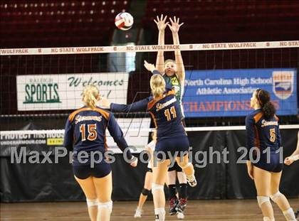 Thumbnail 1 in Northeastern vs Starmount (NCHSAA 2A Final) photogallery.