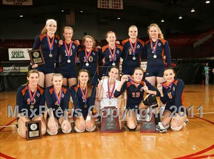 Thumbnail 1 in Northeastern vs Starmount (NCHSAA 2A Final) photogallery.