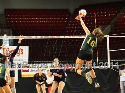 Thumbnail 3 in Northeastern vs Starmount (NCHSAA 2A Final) photogallery.